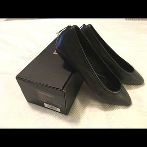 NWOT Frye Regina Flats